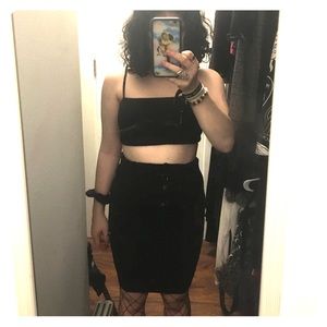 black pencil skirt